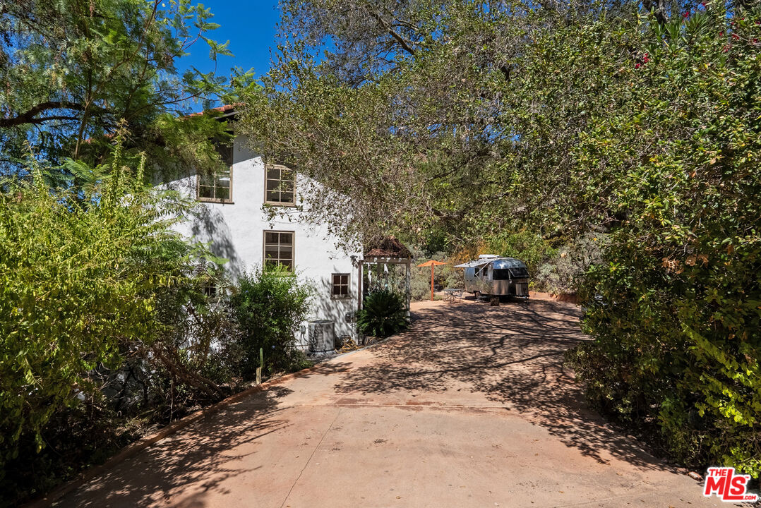 Property photo 24