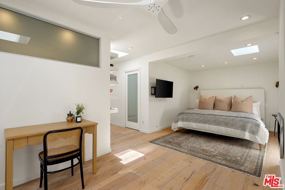 Property photo 35