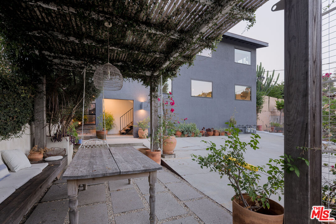 Property photo 31