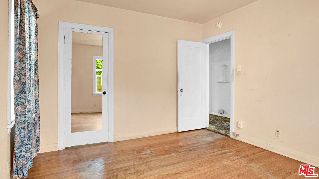Property photo 25