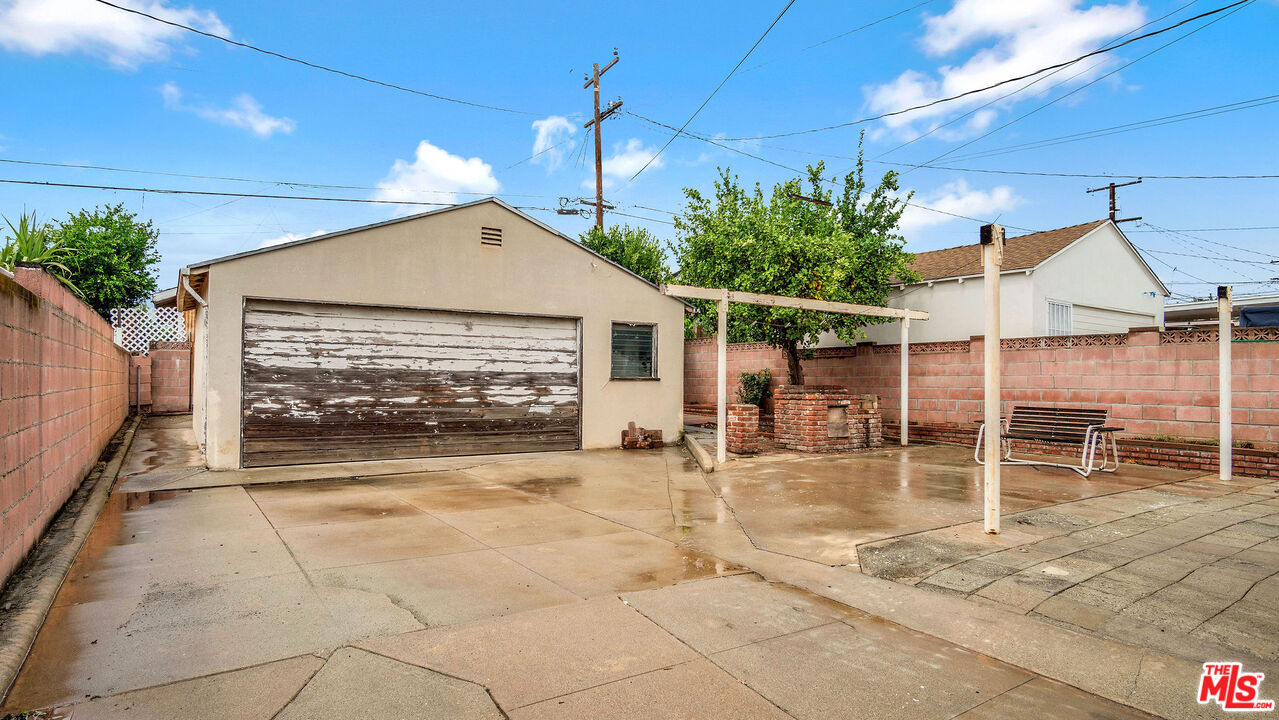 Property photo 31