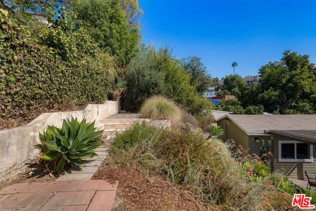Property photo 38