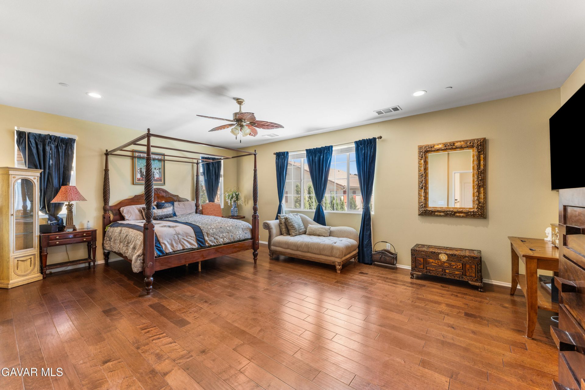 Property photo 34
