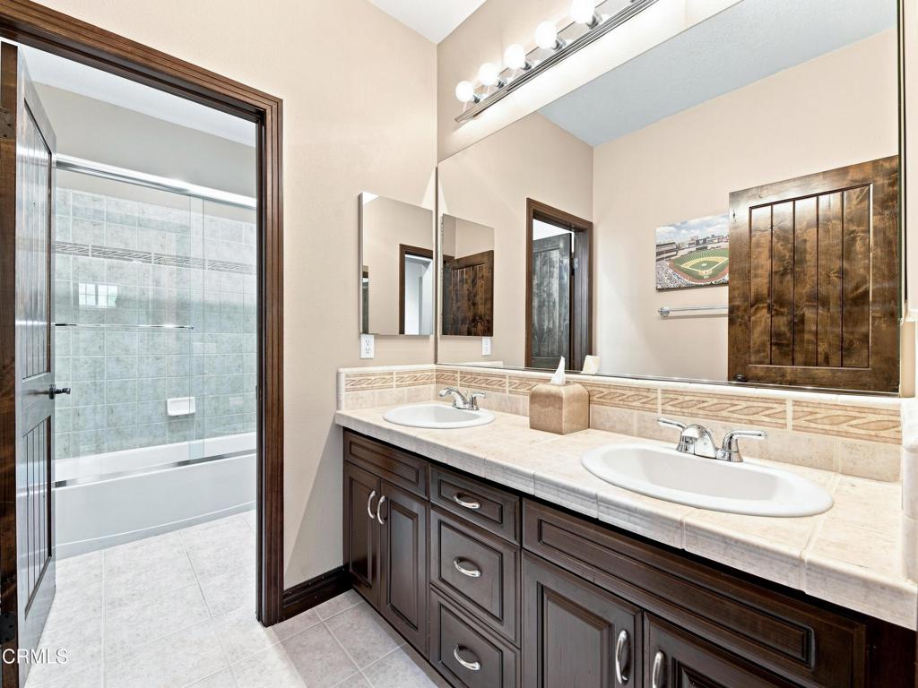 Property photo 28