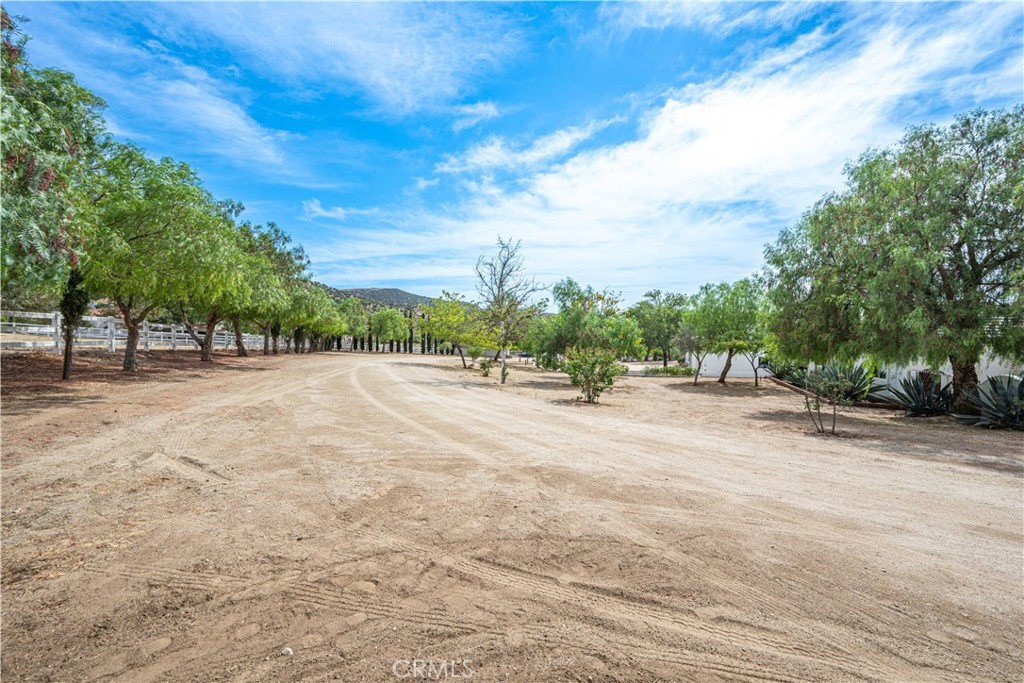Property photo 23