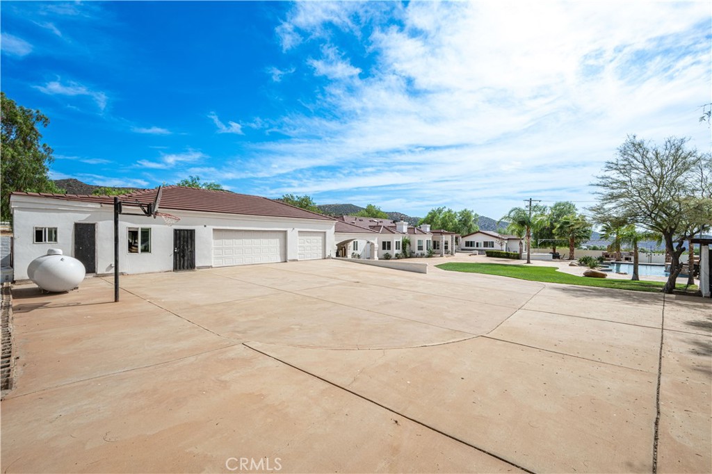 Property photo 28