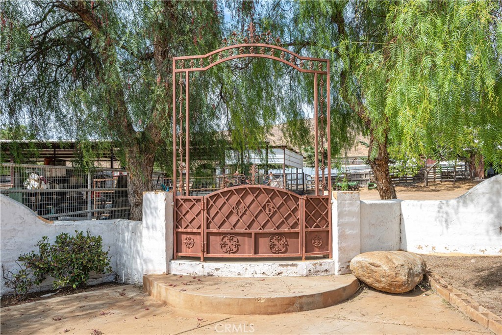 Property photo 31
