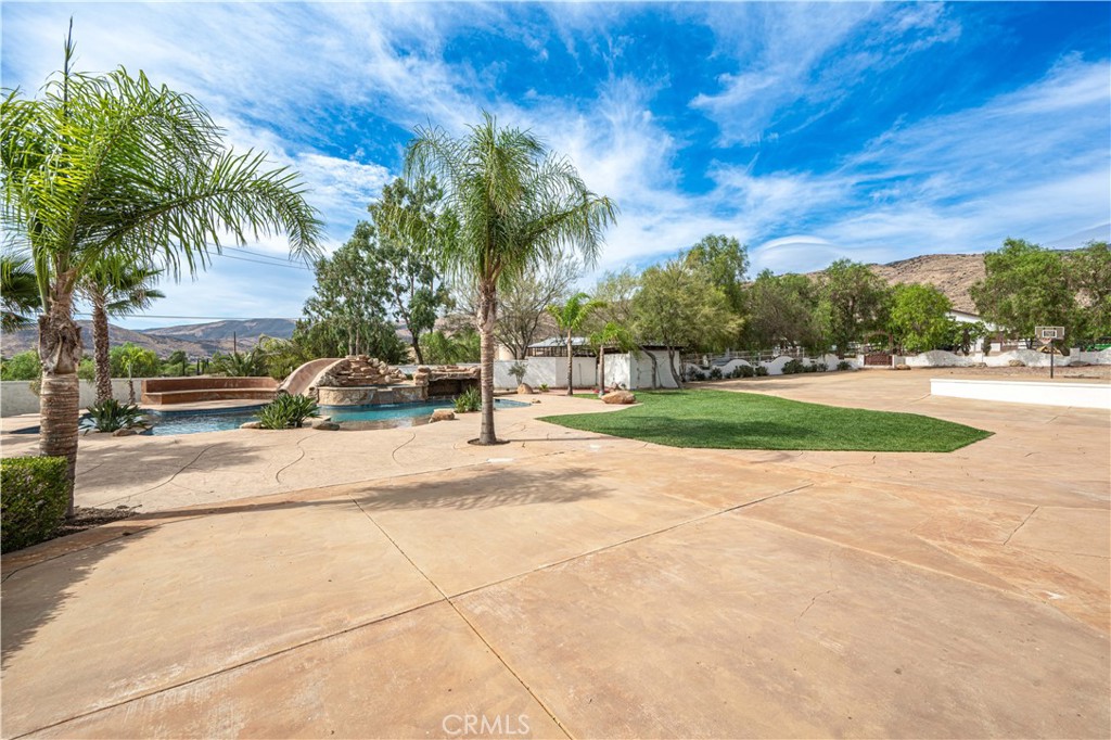 Property photo 43