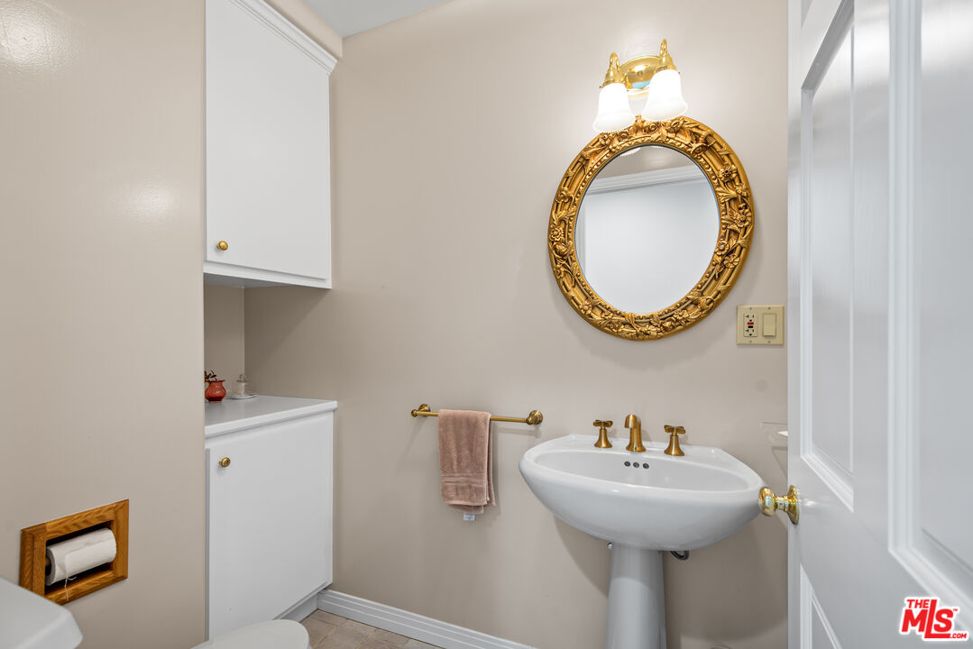 Property photo 44
