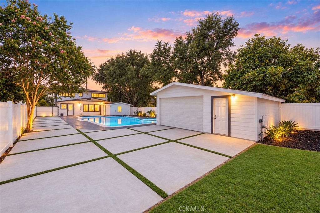 Property photo 42