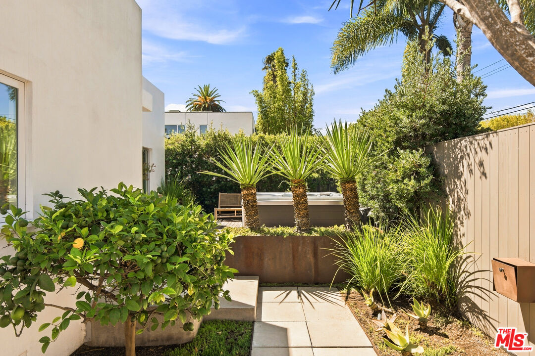 Property photo 33