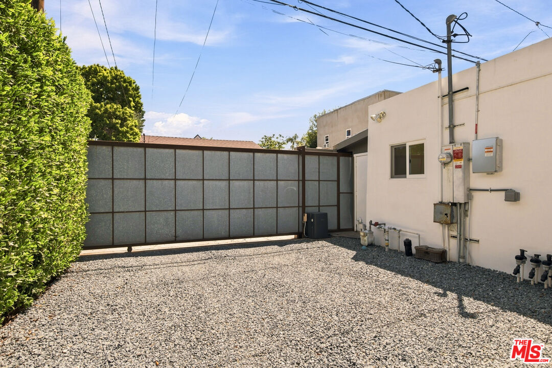 Property photo 37