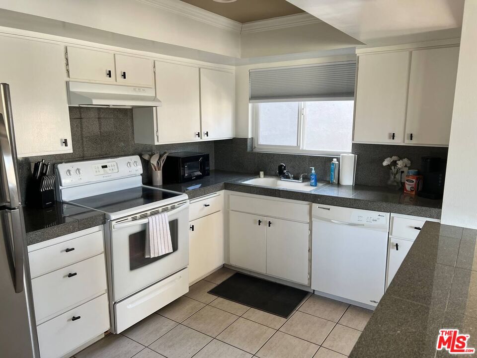 Property photo 45