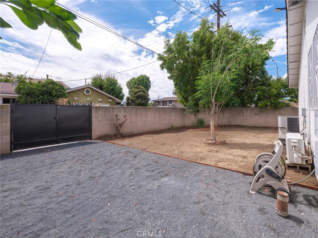 Property photo 35