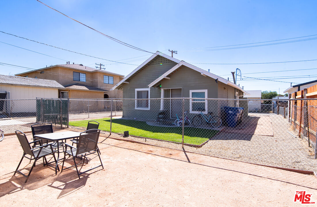 Property photo 23