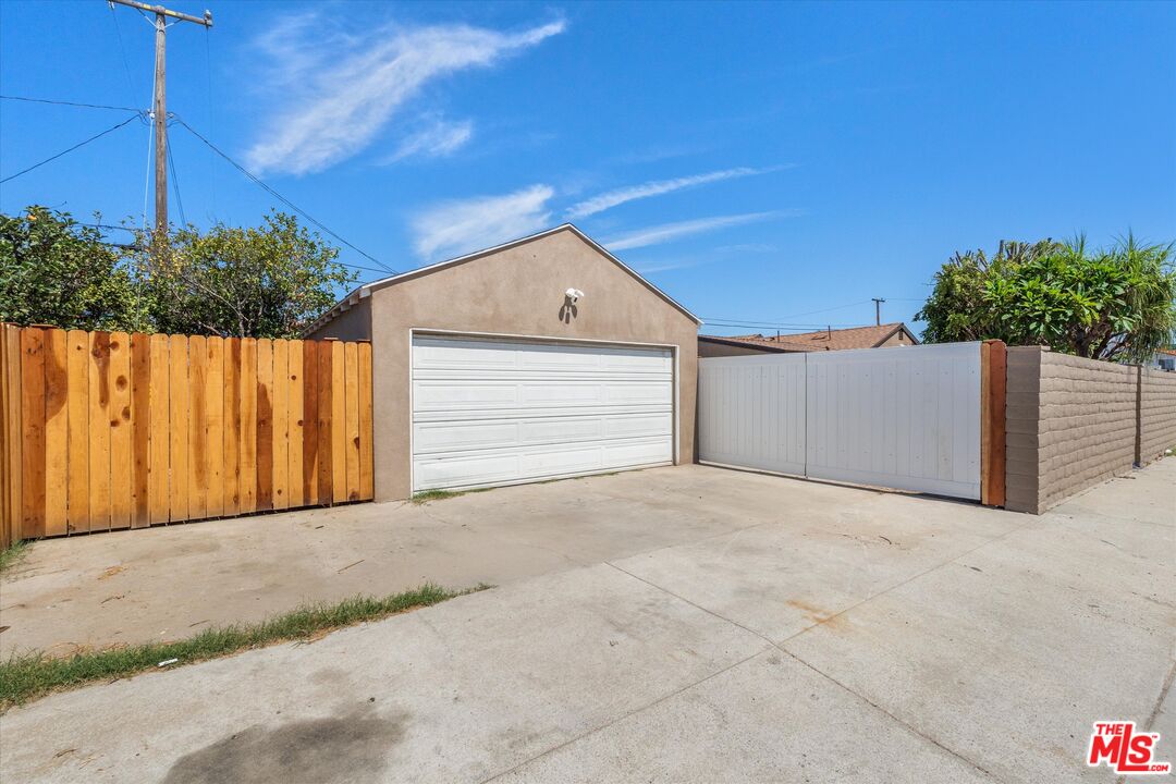 Property photo 44