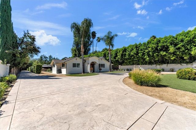 Property photo 44