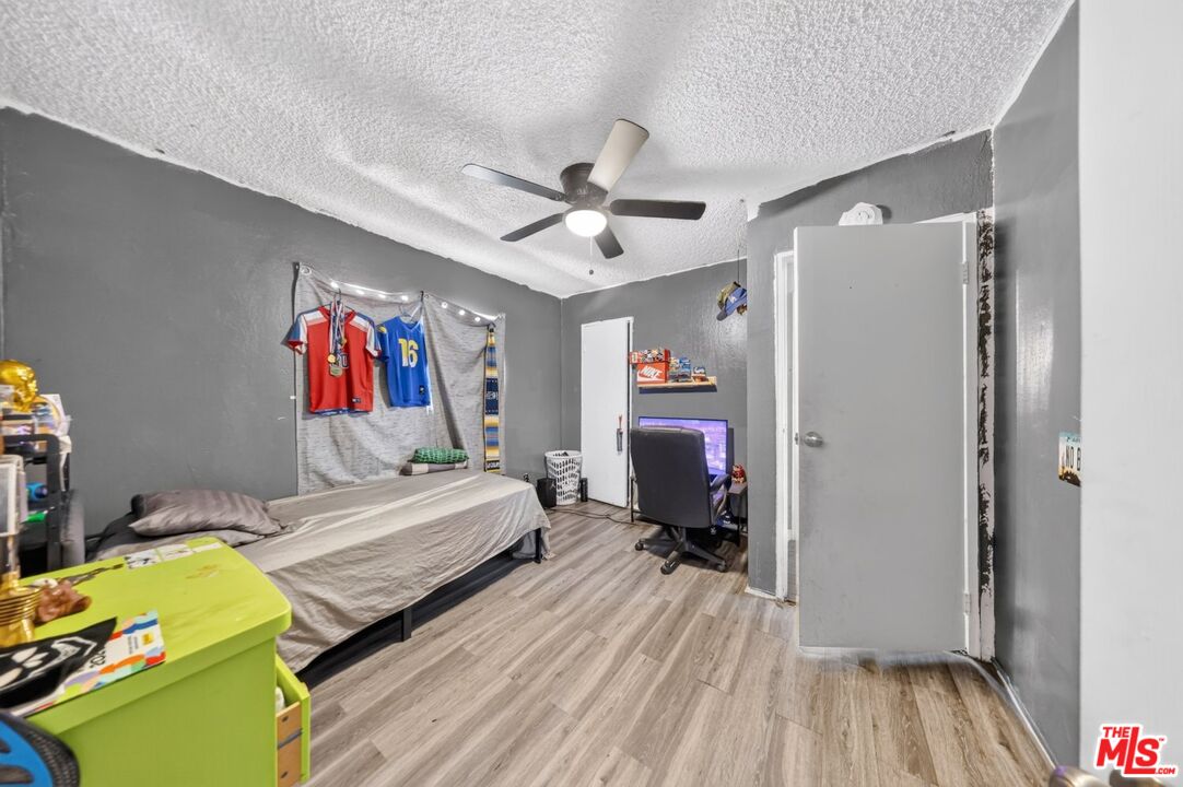 Property photo 27