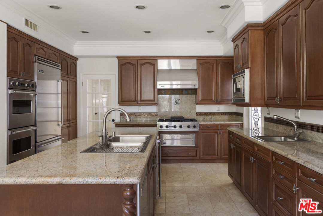 Property photo 40