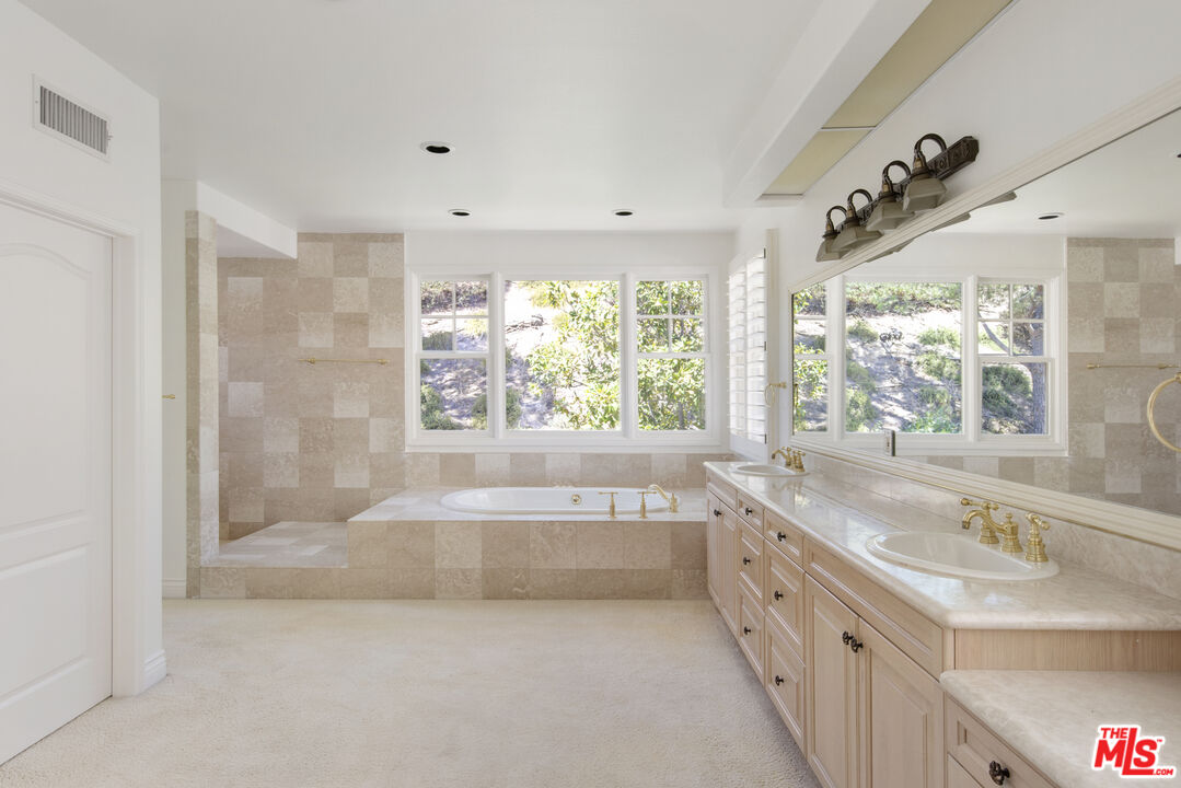 Property photo 51