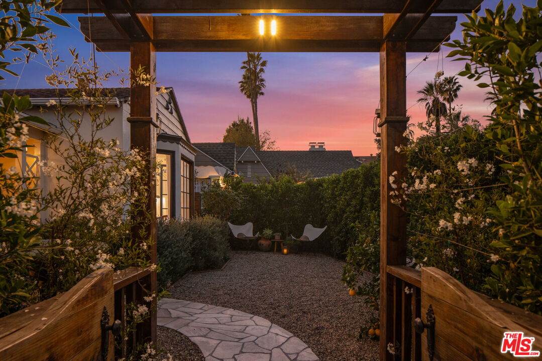 Property photo 35