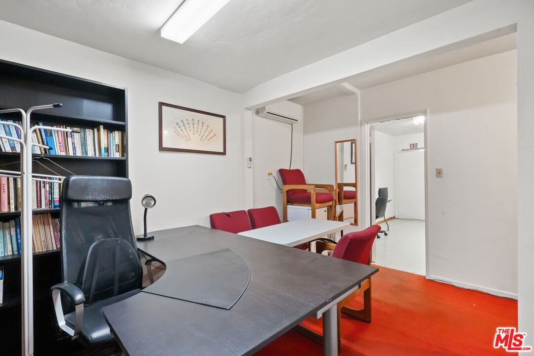 Property photo 28