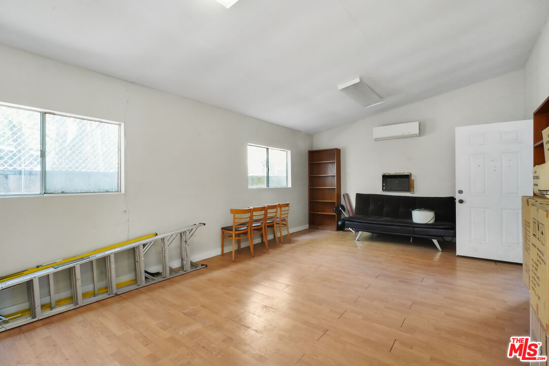 Property photo 46