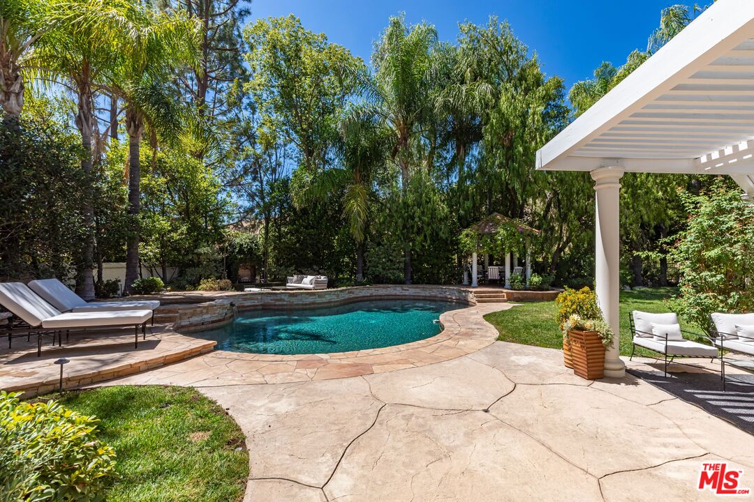 Property photo 36