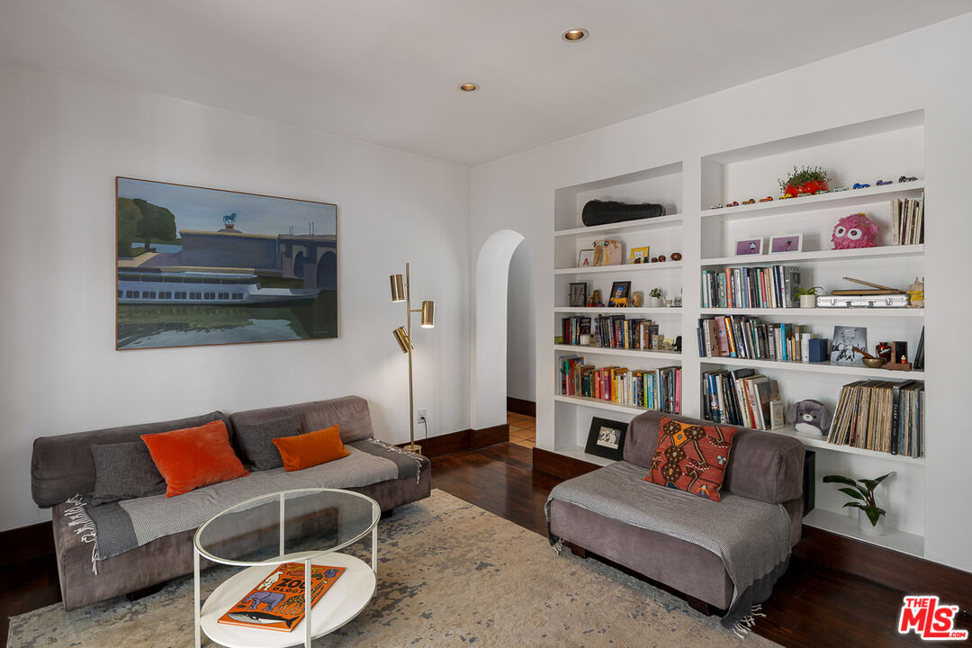 Property photo 46