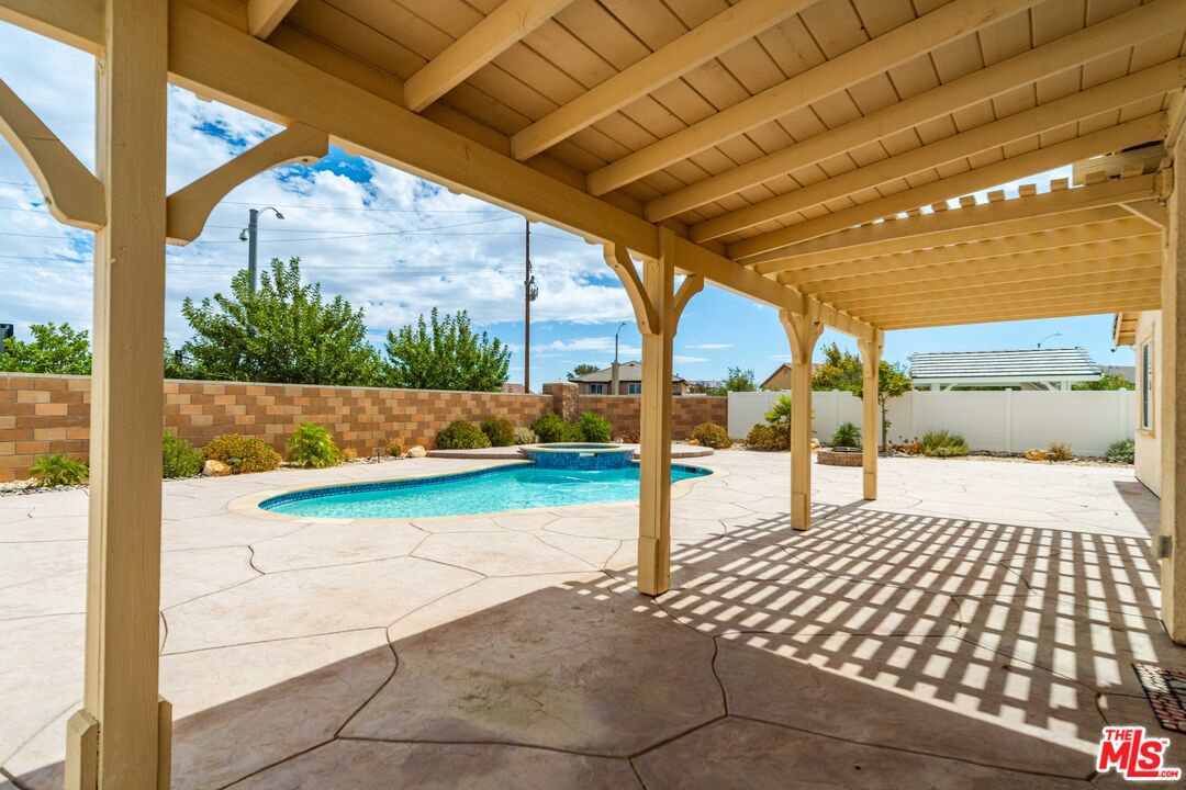 Property photo 46
