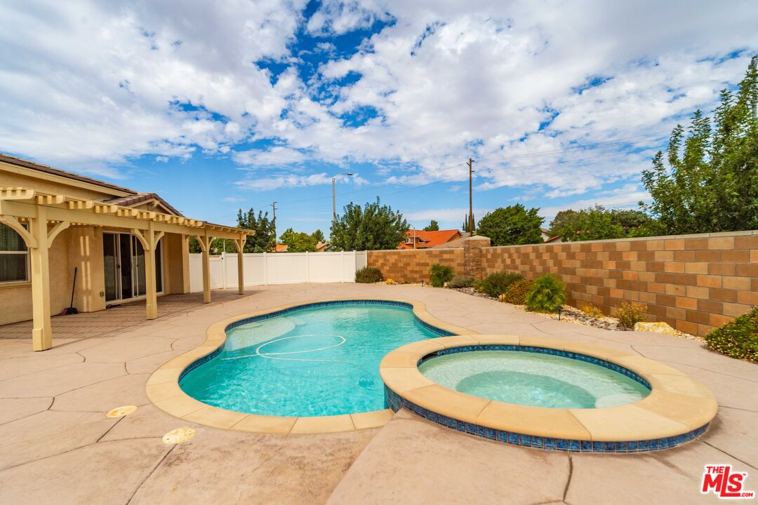 Property photo 51