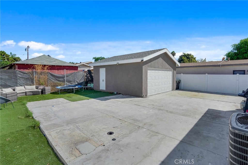 Property photo 24