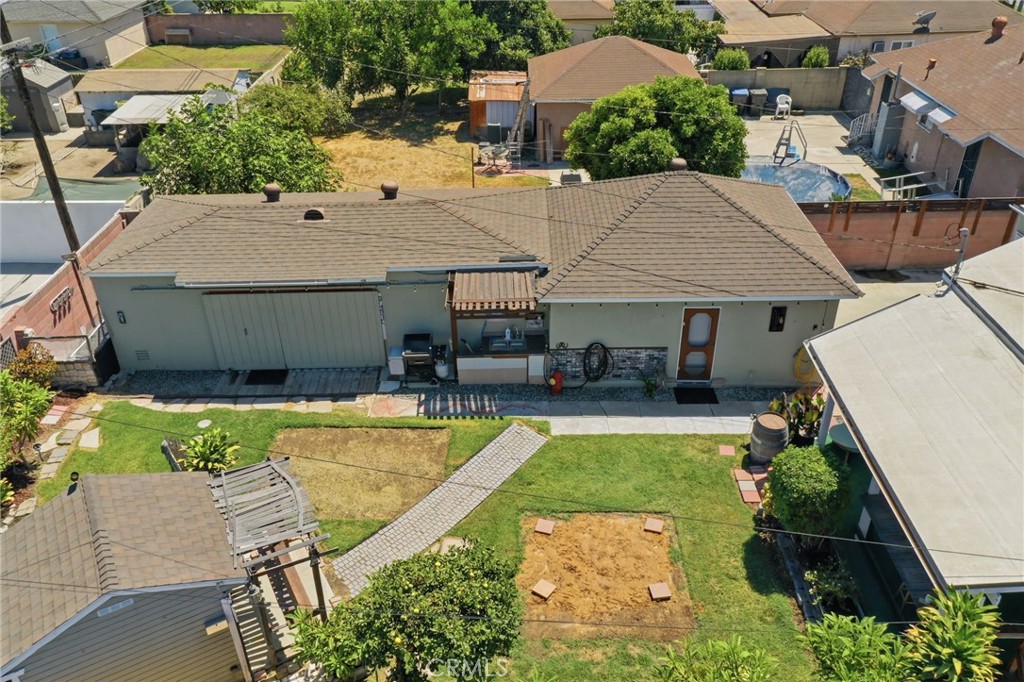 Property photo 33