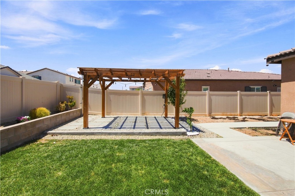 Property photo 32