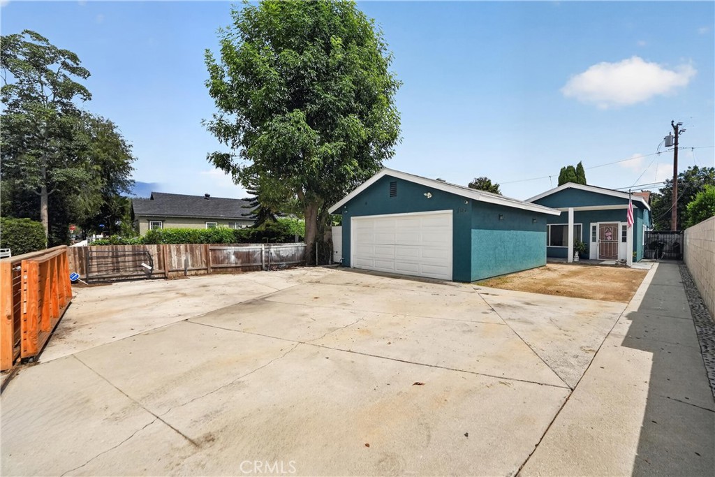 Property photo 33