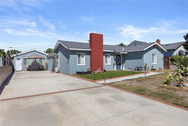 Property photo 35