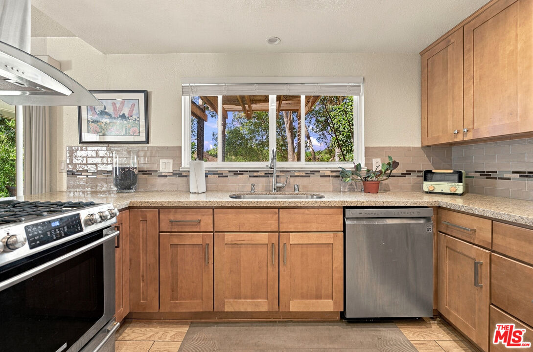 Property photo 40