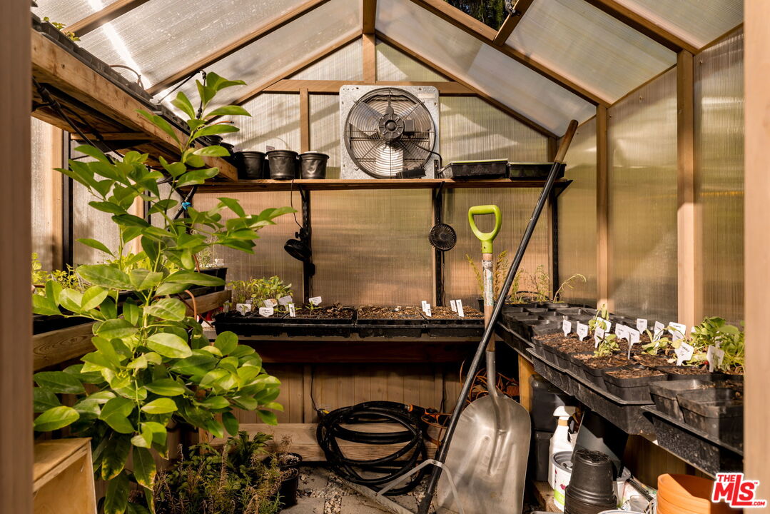 Property photo 50