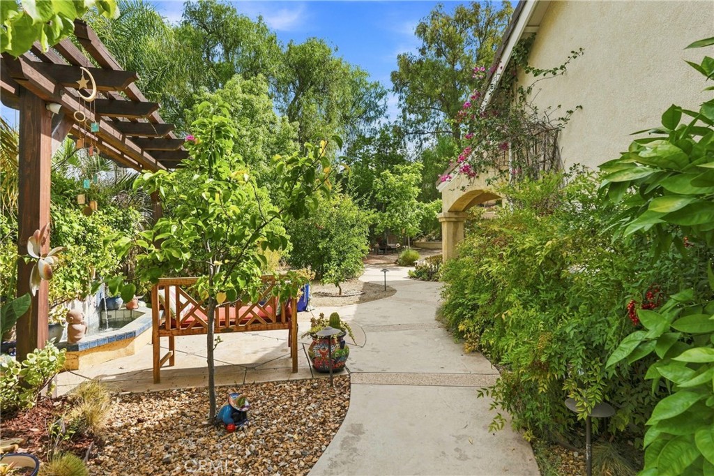Property photo 40