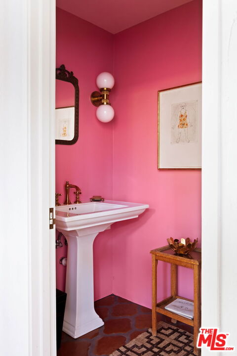 Property photo 34