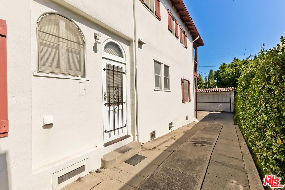 Property photo 38