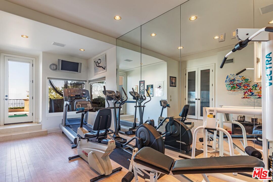 Property photo 32
