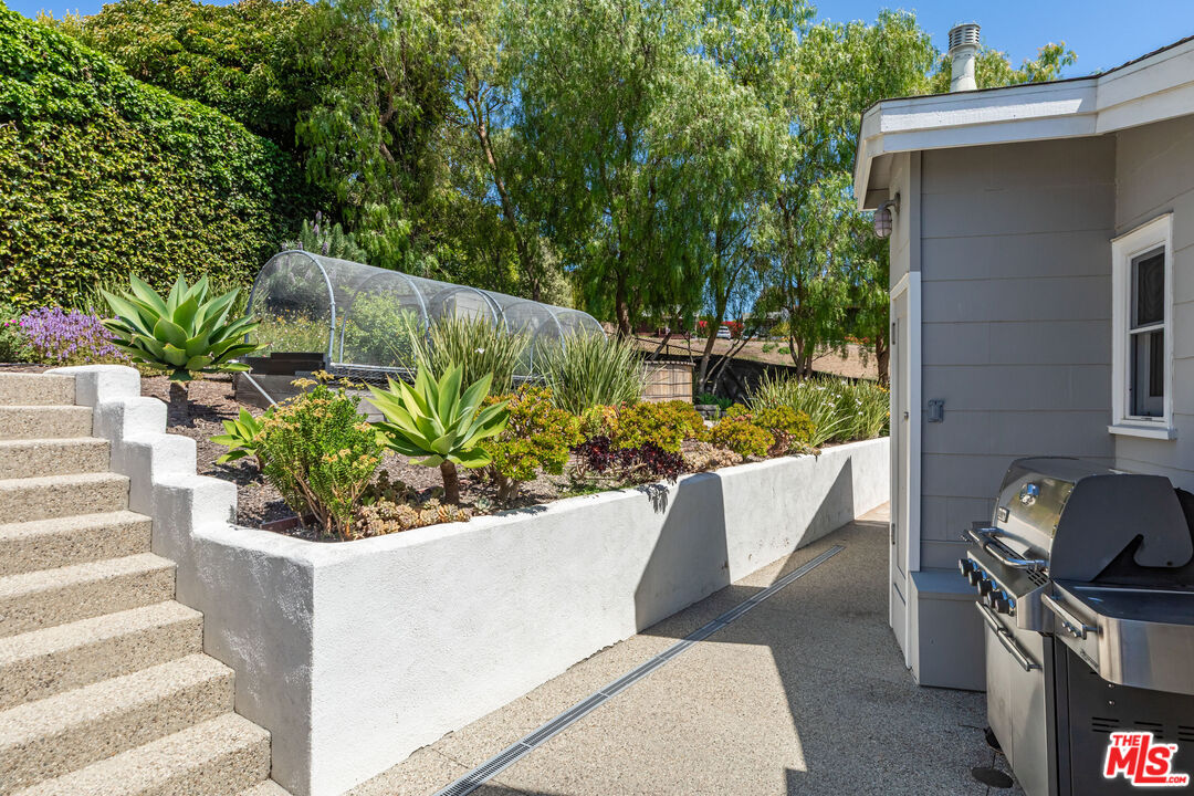 Property photo 31
