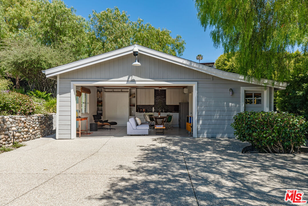 Property photo 37