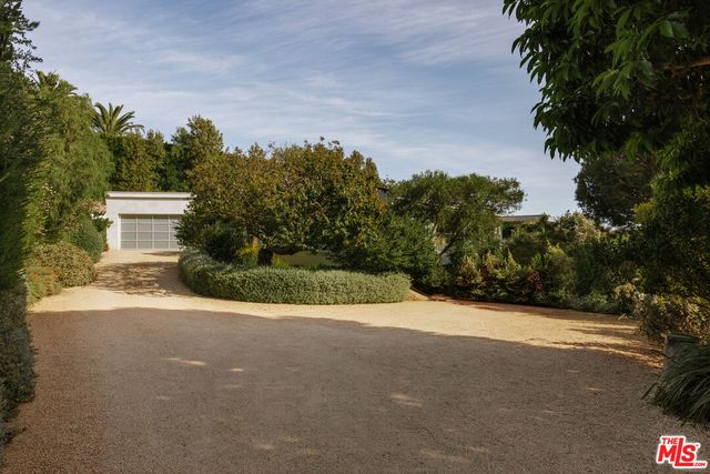 Property photo 46