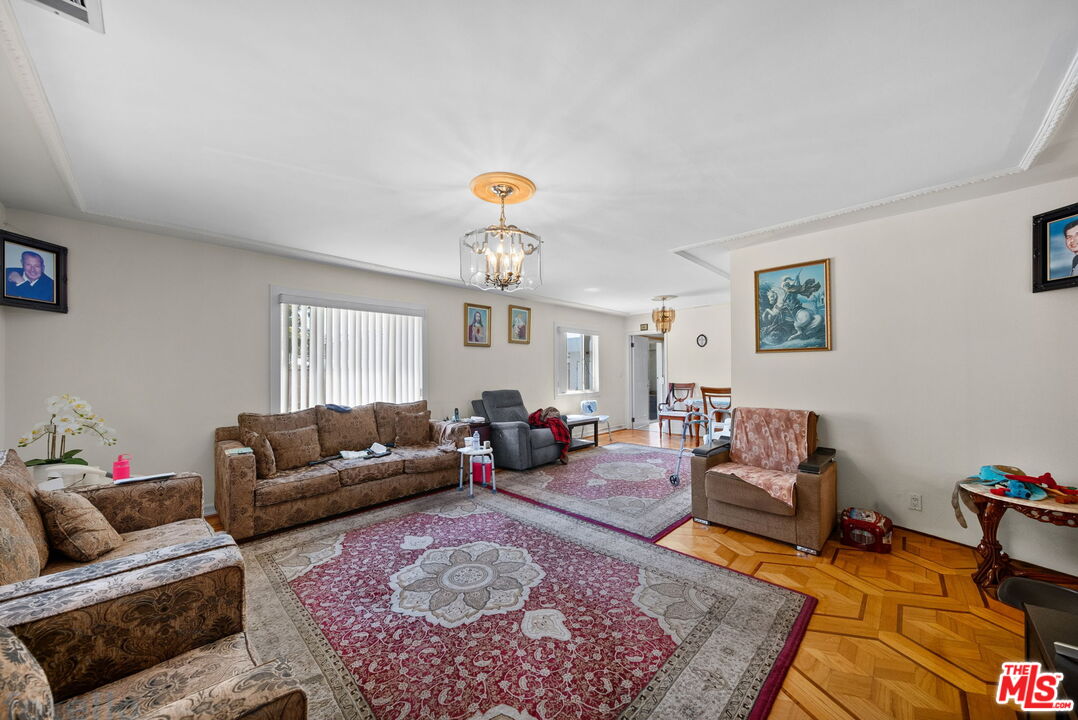 Property photo 36