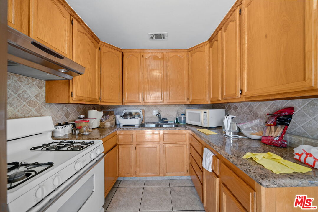 Property photo 40