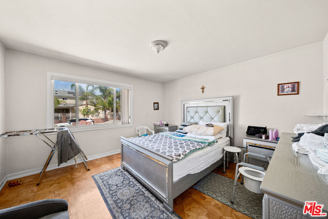 Property photo 43