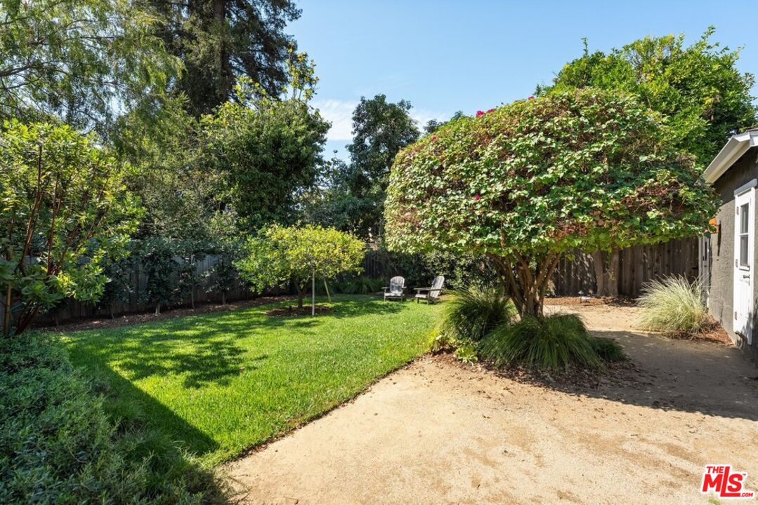 Property photo 33