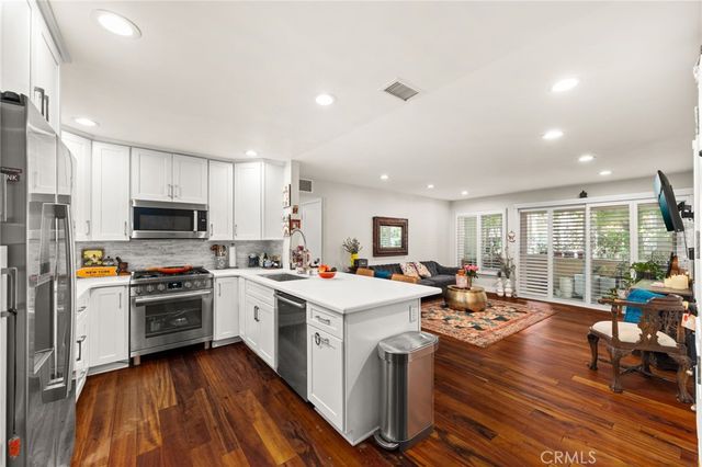 Property photo 35